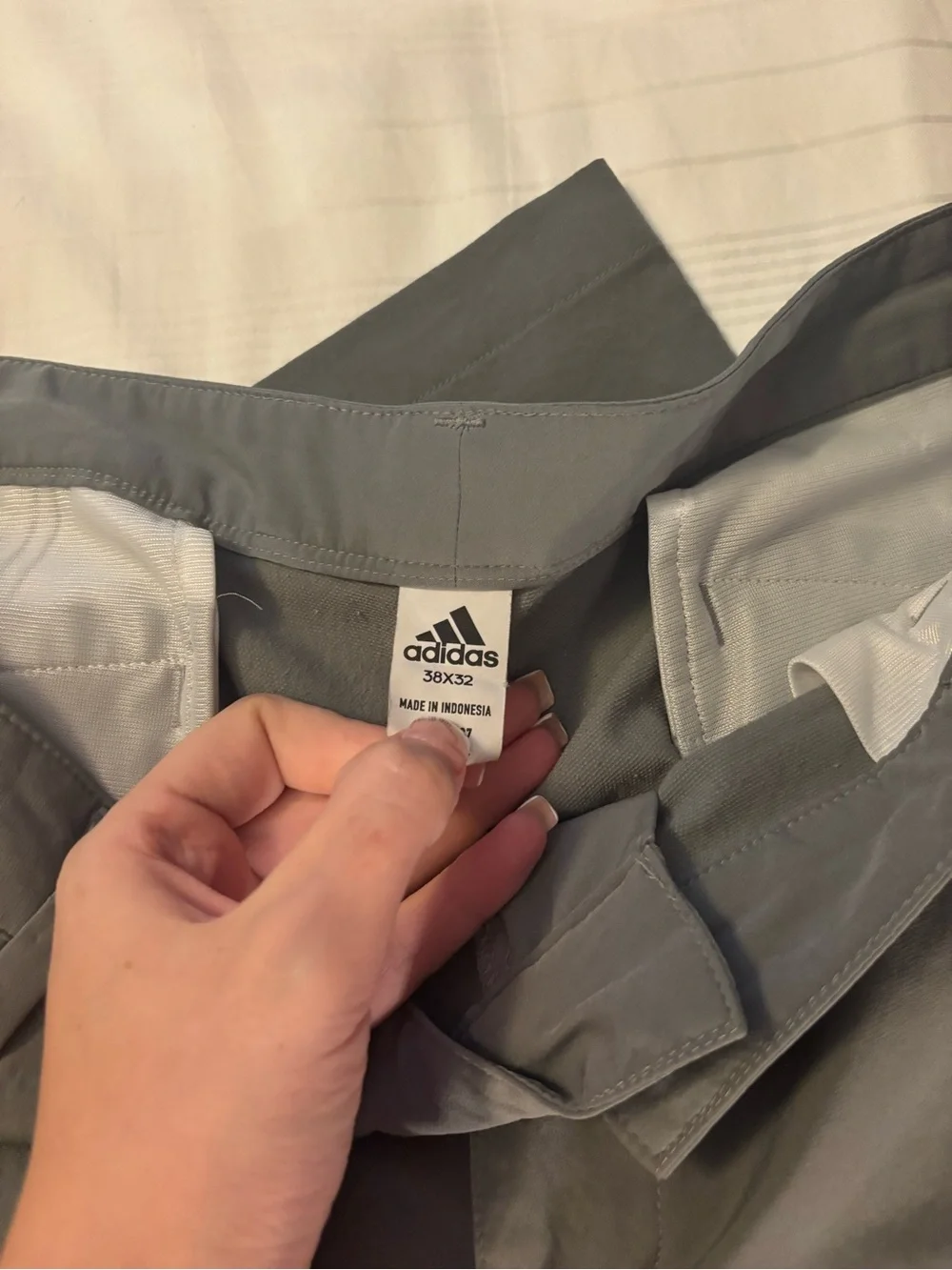 ☘️ adidas Men's Gray Performance Pants 38x32